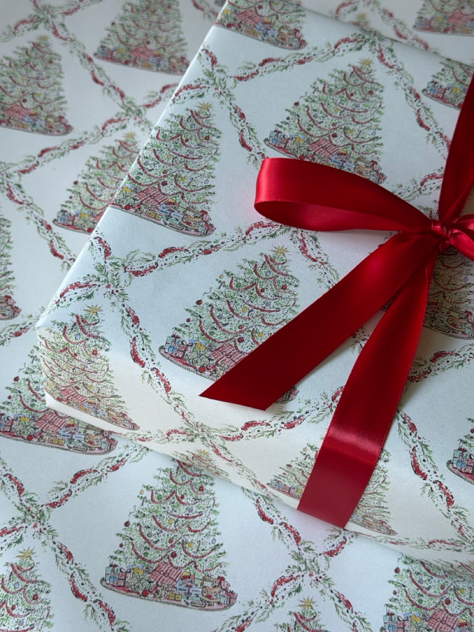 Vintage Tree with Red Tinsel Garland Gift Wrap Roll