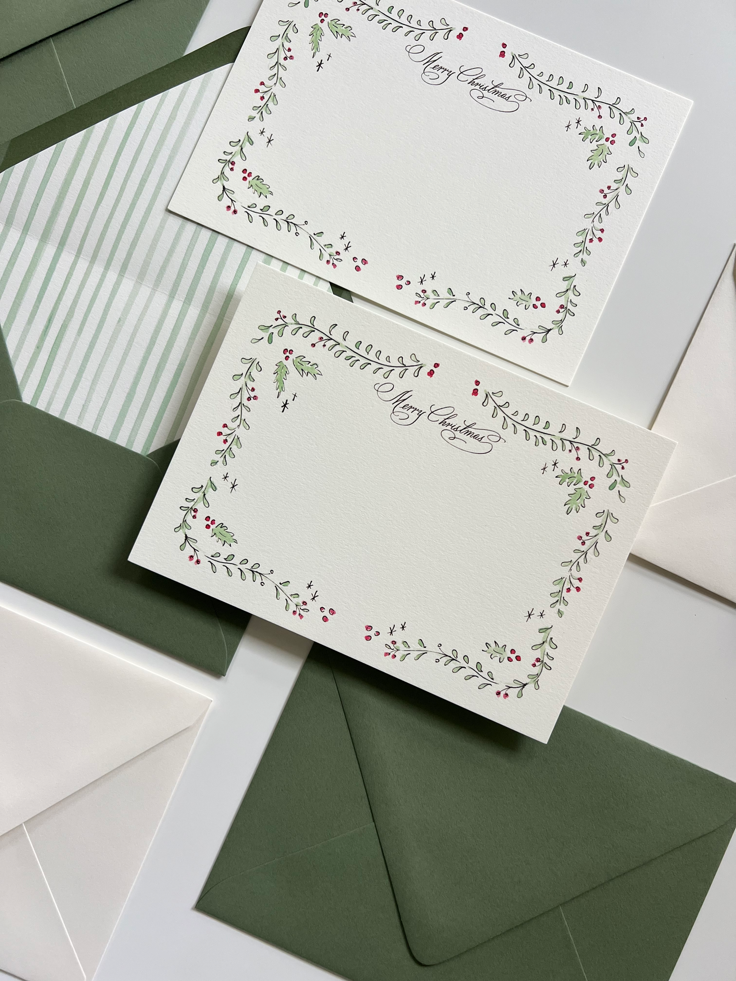 Holly Wreath Stationery Set