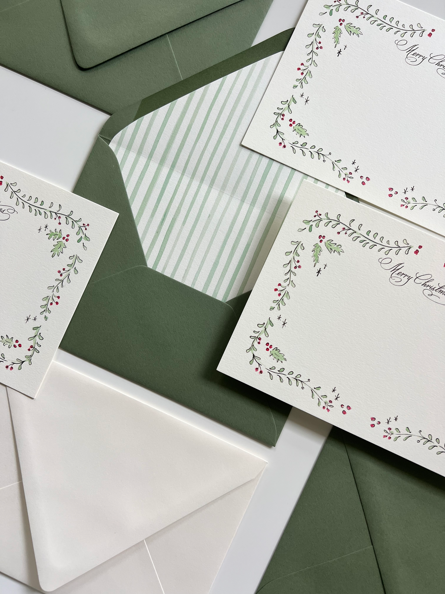 Holly Wreath Stationery Set